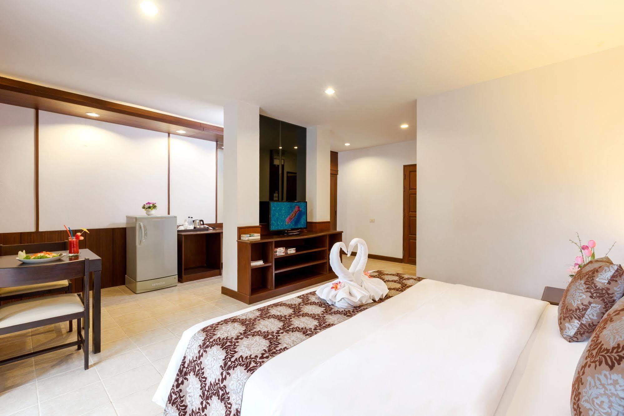 The Holiday Resort Pattaya Exterior foto